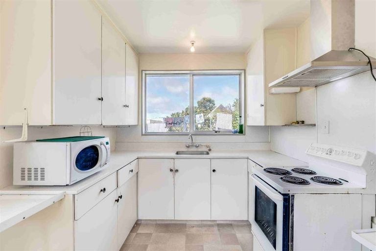 Photo of property in 1/136 Wainoni Road, Avondale, Christchurch, 8061