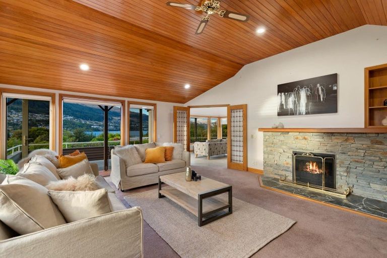 Photo of property in 732 Peninsula Road, Kelvin Heights, Queenstown, 9300