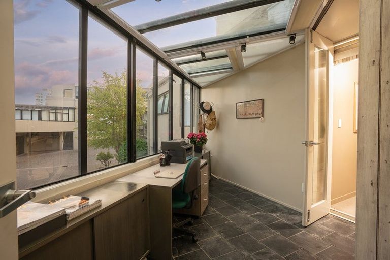 Photo of property in Highwic, 13/32 Hobson Street, Thorndon, Wellington, 6011