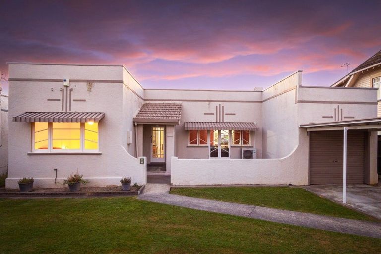 Photo of property in 8 Russell Street, Palmerston North, 4414
