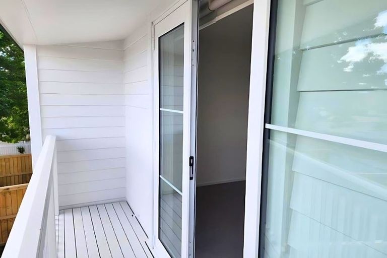 Photo of property in 4/40 New Brighton Road, Shirley, Christchurch, 8061