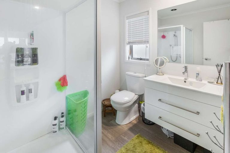 Photo of property in 14 Fuller Street, Papamoa Beach, Papamoa, 3118