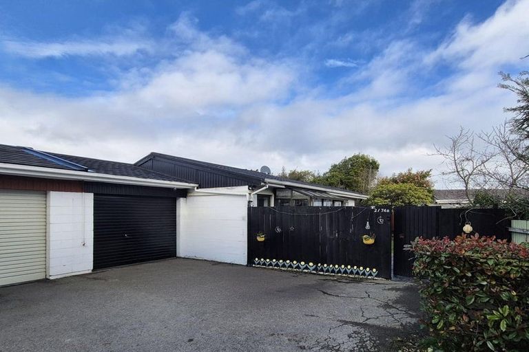 Photo of property in 2/74a Randolph Street, Woolston, Christchurch, 8062