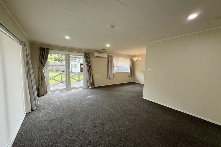 Photo of property in 206 California Drive, Totara Park, Upper Hutt, 5018