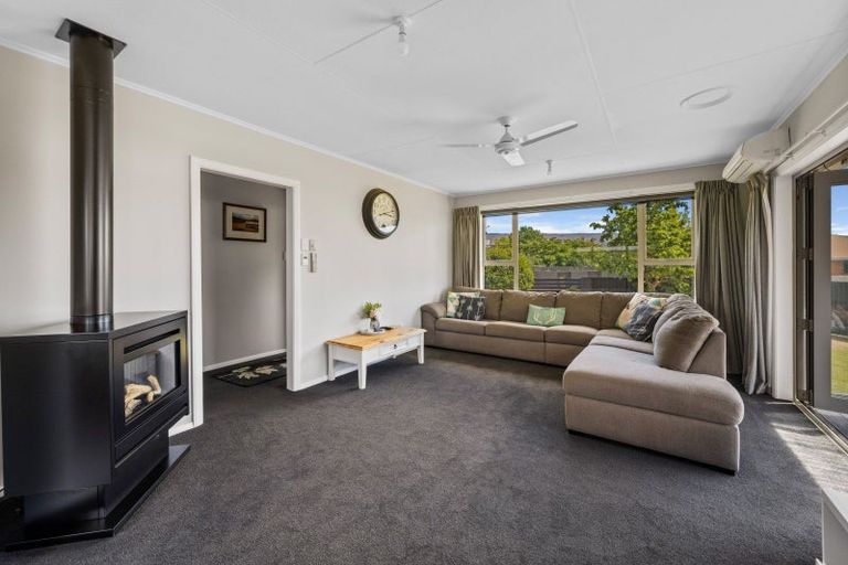 Photo of property in 90 Ashworth Street, Alexandra, 9320