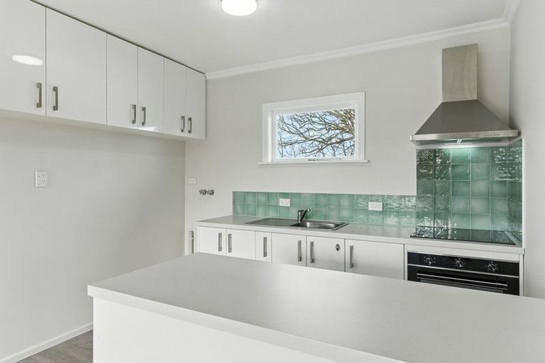Photo of property in 47 Gray Avenue, Paraparaumu Beach, Paraparaumu, 5032