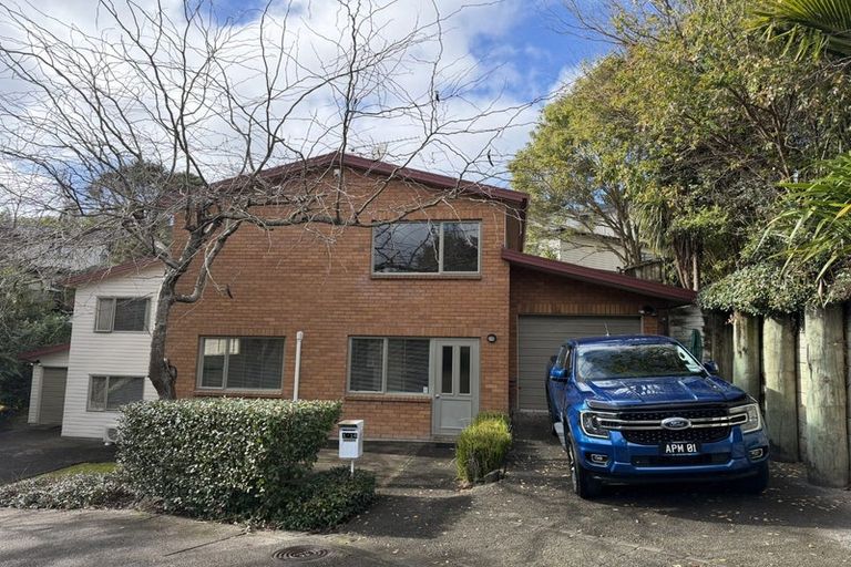 Photo of property in 16 Catrina Avenue, Birkenhead, Auckland, 0626