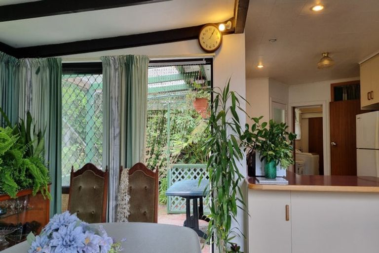 Photo of property in 4 Bella Grove, Naenae, Lower Hutt, 5011