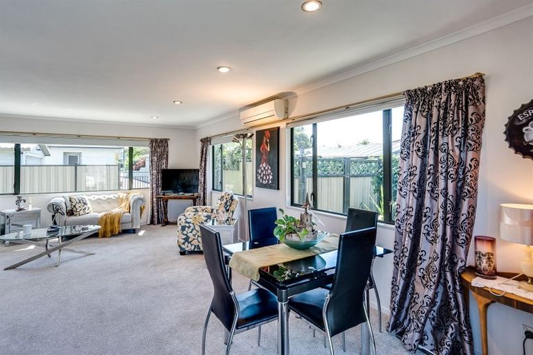 Photo of property in 36a Guppy Road, Greenmeadows, Napier, 4112