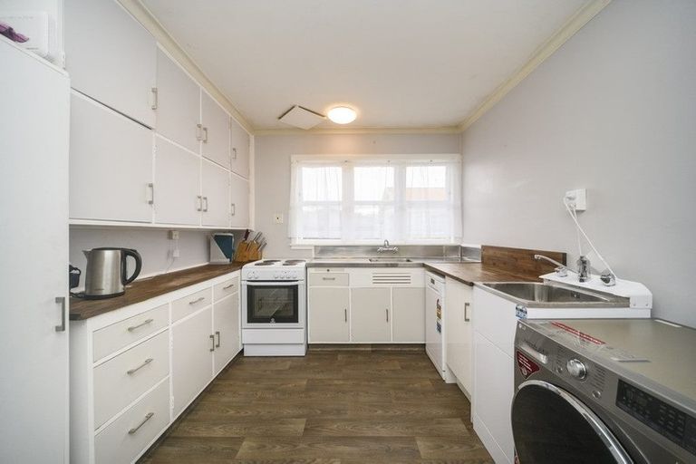 Photo of property in 2/343 Botanical Road, West End, Palmerston North, 4412