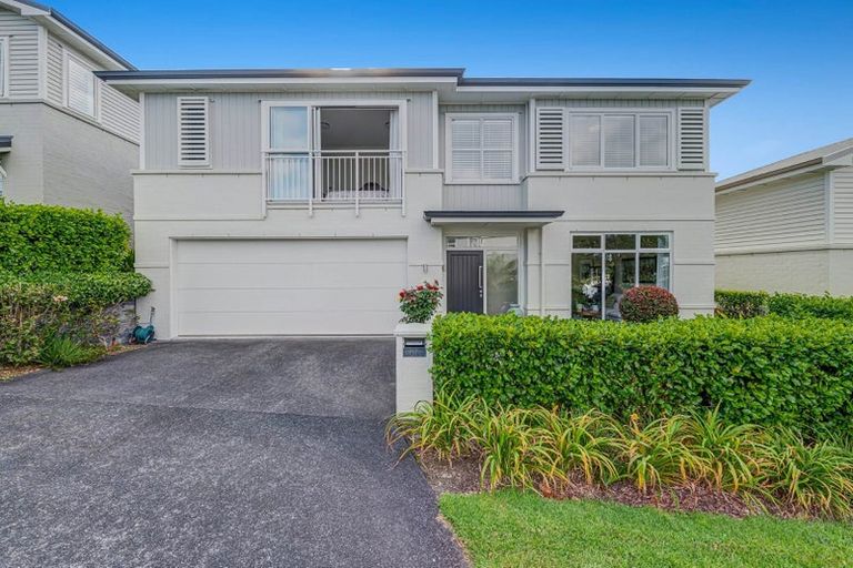Photo of property in 61 Panorama Heights, Orewa, 0931