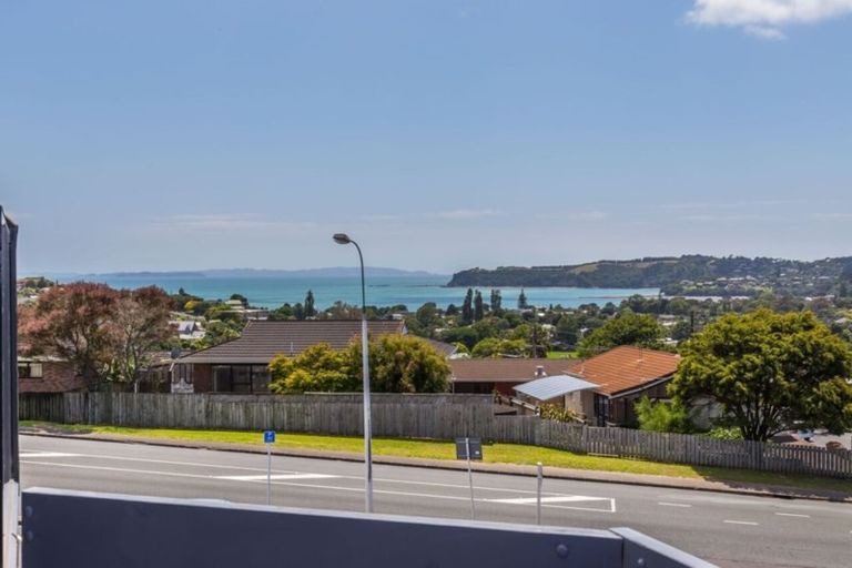 Photo of property in 747d Whangaparaoa Road, Stanmore Bay, Whangaparaoa, 0930