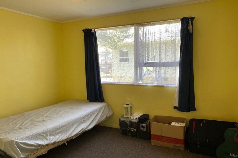 Photo of property in 23 High Street East, Waitara, 4320