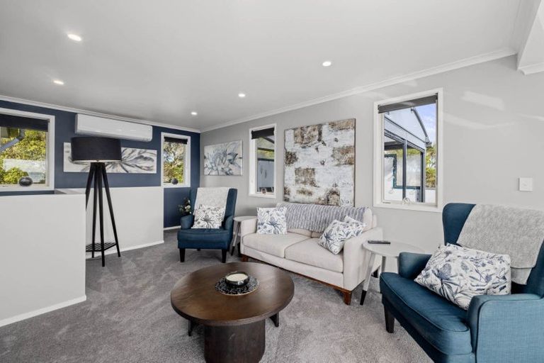 Photo of property in 2 Binnie Street, Paihia, 0200