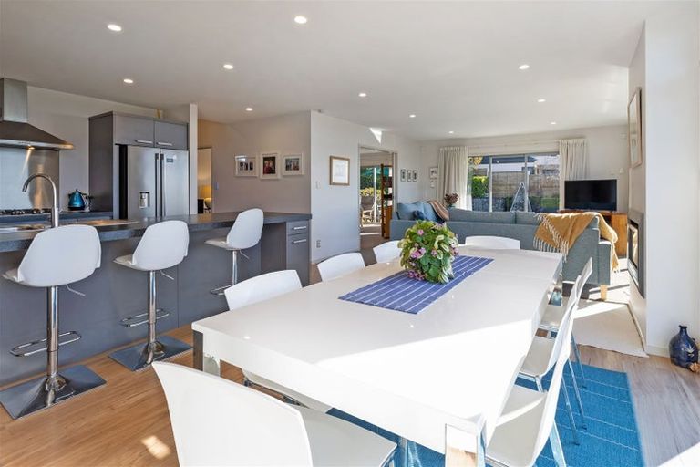 Photo of property in 8 Ridgetop Rise, Fairhall, Blenheim, 7272