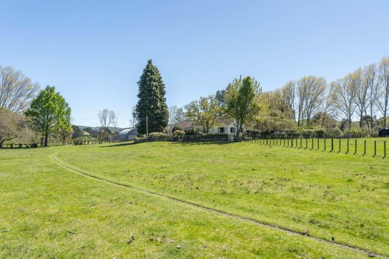 Photo of property in 906 Tukairangi Road, Acacia Bay, Taupo, 3385