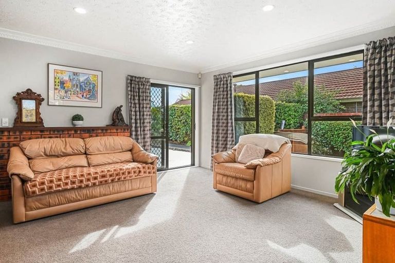 Photo of property in 30 Sayers Crescent, Ilam, Christchurch, 8041