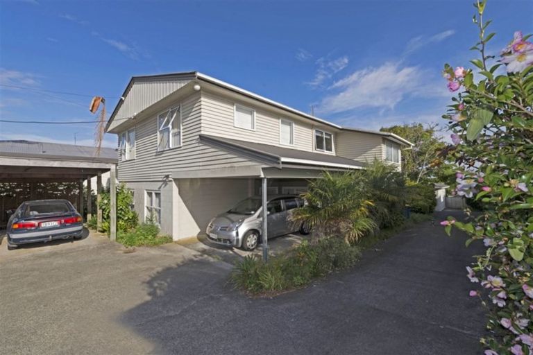 Photo of property in 306 Sunset Road, Windsor Park, Auckland, 0632