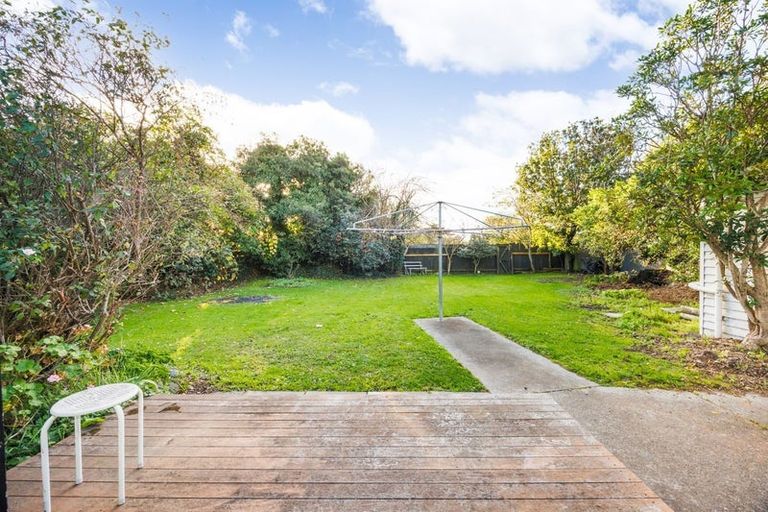 Photo of property in 19 Frederick Street, Terrace End, Palmerston North, 4410