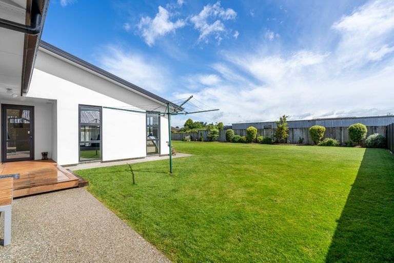 Photo of property in 10 Barker Place, Waikiwi, Invercargill, 9810