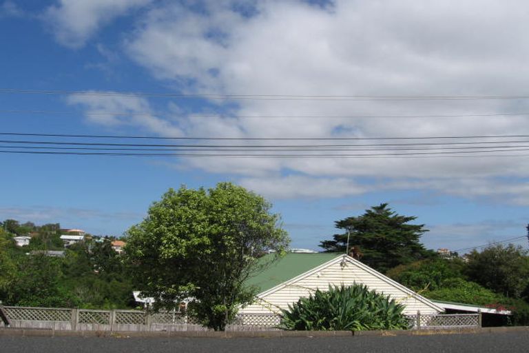 Photo of property in 1/8 Park Hill Road, Birkenhead, Auckland, 0626