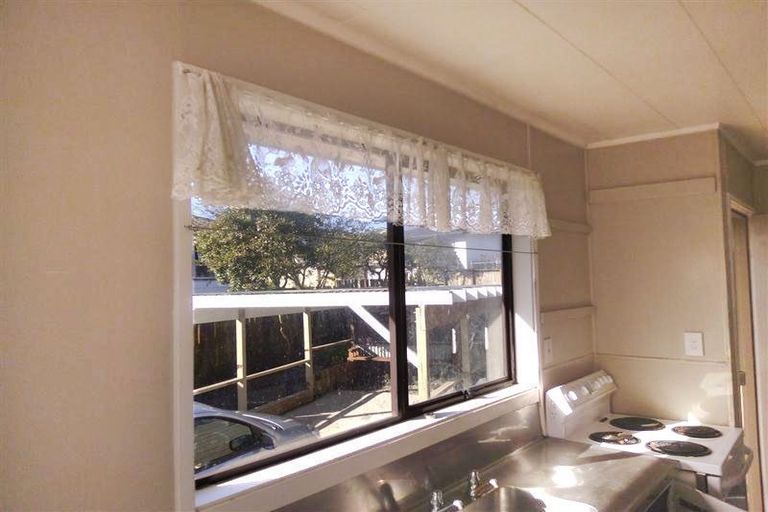 Photo of property in 21 Shalimar Place, Clover Park, Auckland, 2019