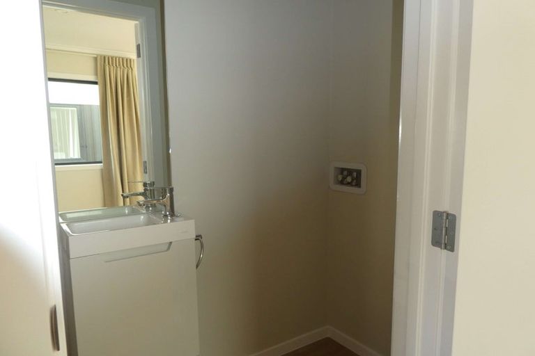 Photo of property in 2/125b Metcalfe Road, Ranui, Auckland, 0612