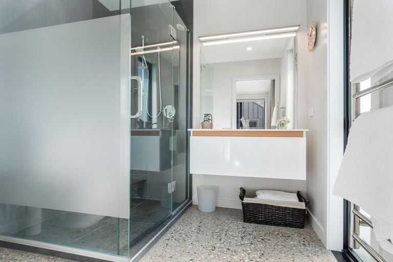 Photo of property in 9 Glenfiddich Road, Jacks Point, Queenstown, 9371