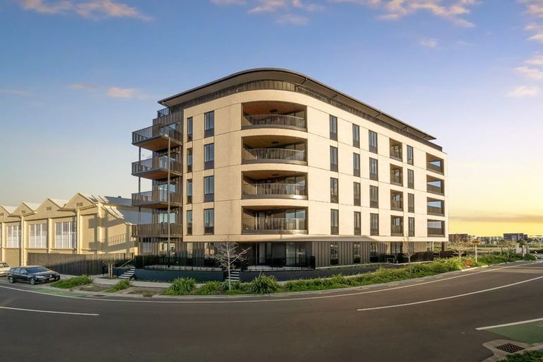 Photo of property in 204/2 Launch Road, Hobsonville, Auckland, 0616