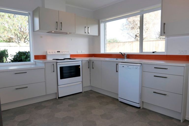 Photo of property in 7a Belvedere Avenue, Waikanae, 5036