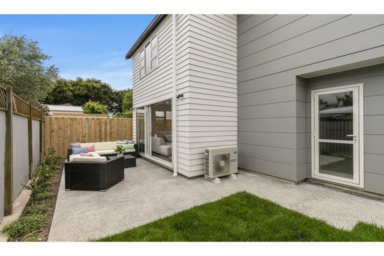 Photo of property in 11d Molesworth Street, Taita, Lower Hutt, 5011