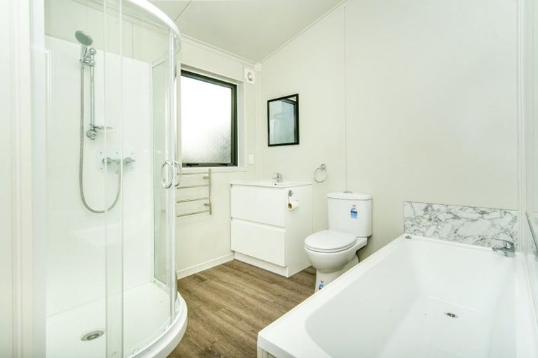 Photo of property in 19b Lyndhurst Street, Westport, 7825