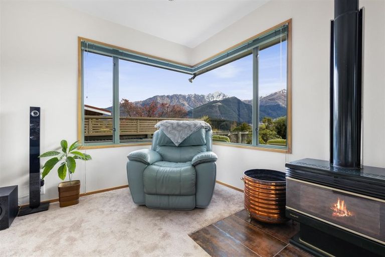 Photo of property in 690 Peninsula Road, Kelvin Heights, Queenstown, 9300