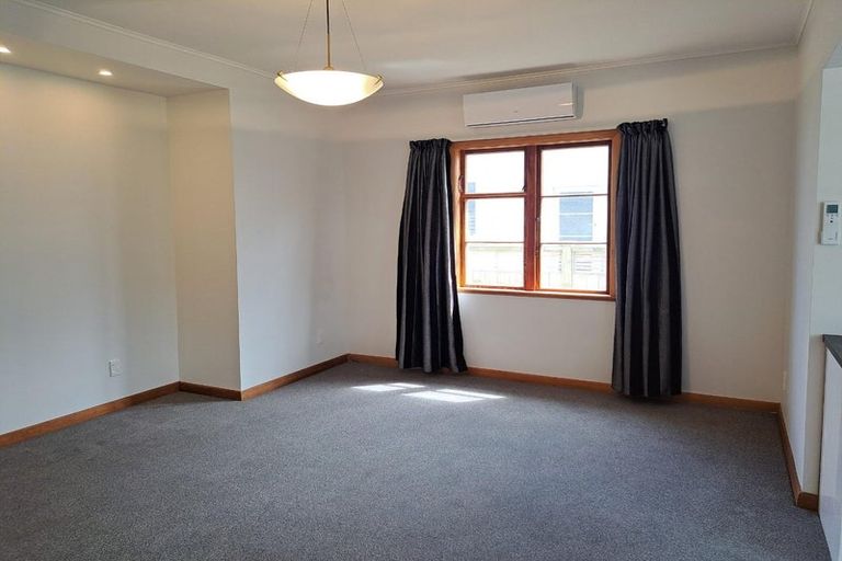 Photo of property in 31 Happy Valley Road, Owhiro Bay, Wellington, 6023