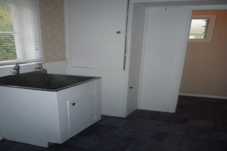 Photo of property in 23 Clevedon Road, Papakura, 2110