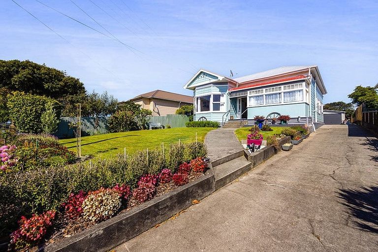Photo of property in 3 Victoria Street, Hawera, 4610