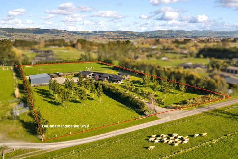 Photo of property in 5/454 Stoney Creek Road, Kelvin Grove, Palmerston North, 4470
