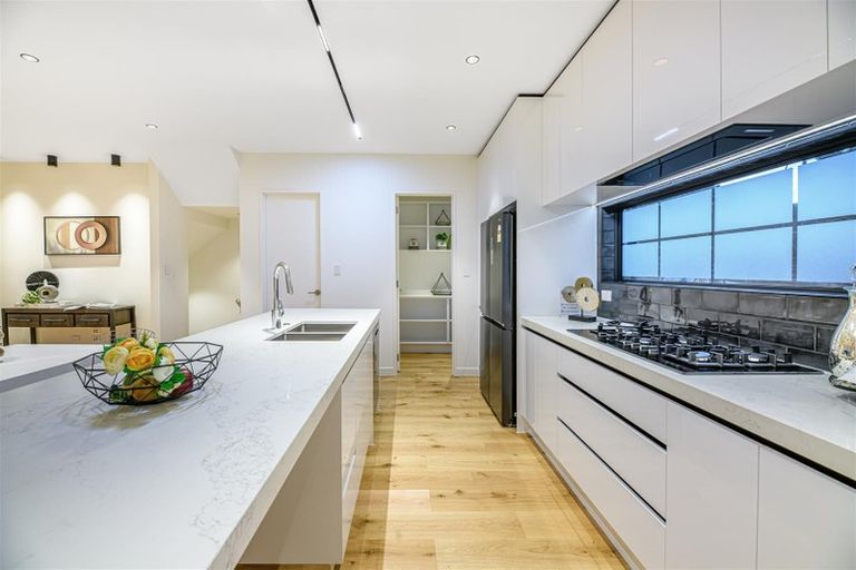 Photo of property in 74d Bentley Avenue, Glenfield, Auckland, 0629