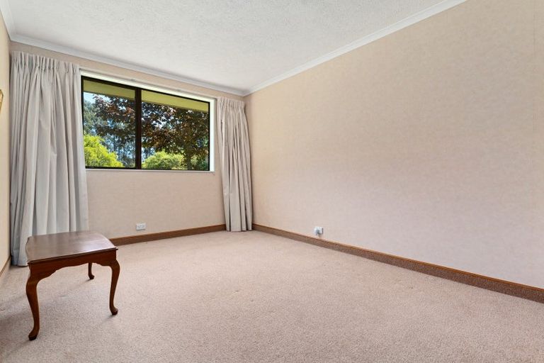Photo of property in 128 Tararua Drive, Upper Plain, Masterton, 5888