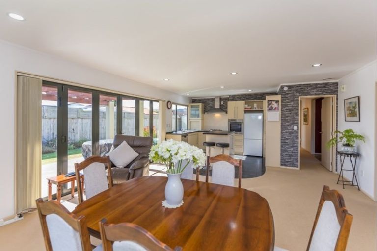 Photo of property in 1 Corfe Castle Lane, Levin, 5510