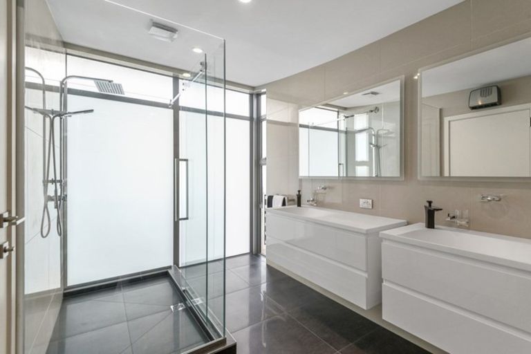 Photo of property in 26 Overdale Drive, Cashmere, Christchurch, 8022