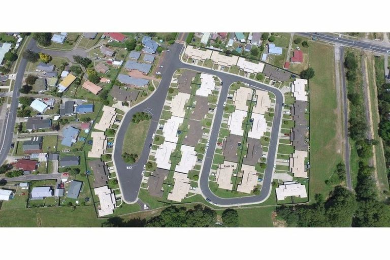 Photo of property in 37/64 Kawaha Point Road, Kawaha Point, Rotorua, 3010