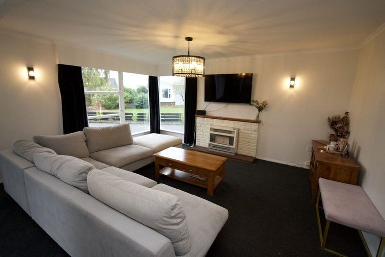 Photo of property in 9 Waterford Place, Westbrook, Palmerston North, 4412