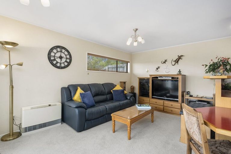 Photo of property in 25 Halladale Road, Papakowhai, Porirua, 5024