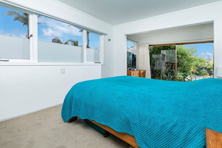 Photo of property in 19a Doment Crescent, Orewa, 0931
