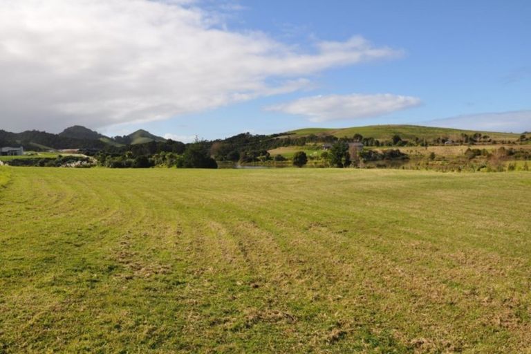 Photo of property in 48 Robert Hastie Drive, Mangawhai, 0573