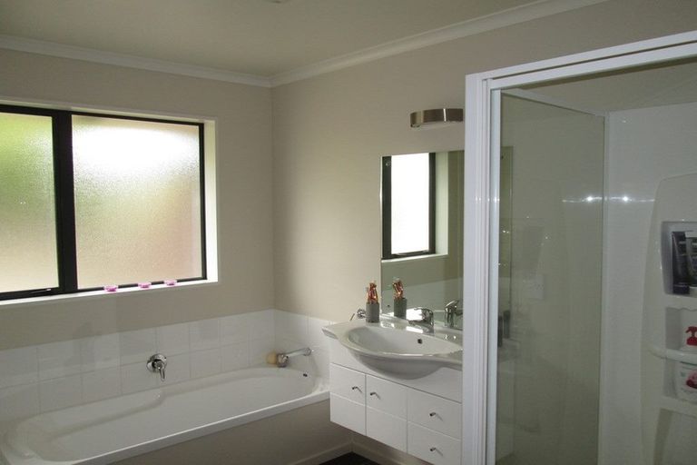 Photo of property in 44 Overbury Crescent, Rolleston, 7614