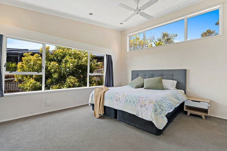 Photo of property in 603 East Coast Road, Browns Bay, Auckland, 0632