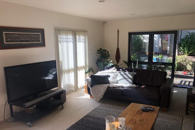 Photo of property in 1/8 Belmont Terrace, Milford, Auckland, 0620