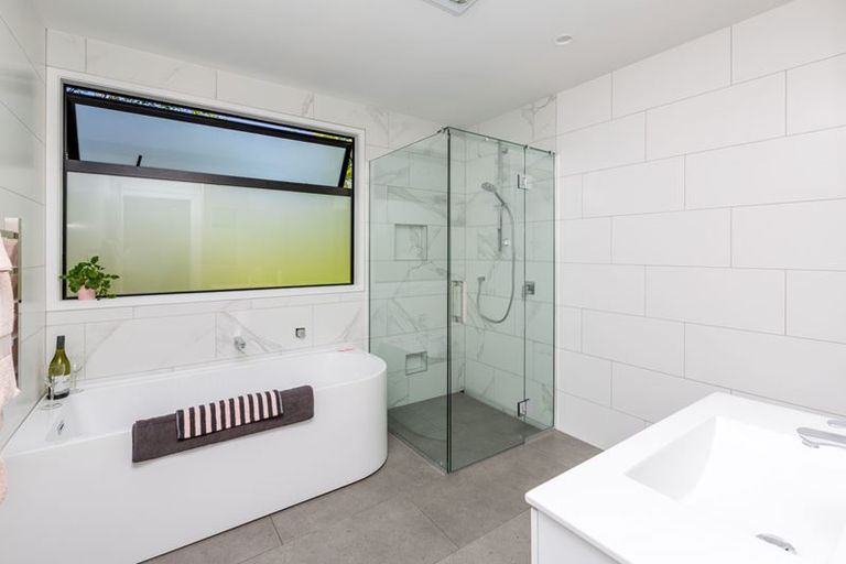 Photo of property in 12b Gaine Street, New Plymouth, 4310